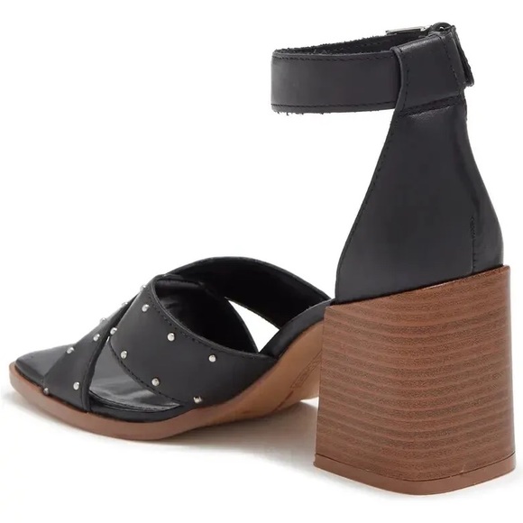 Vince Camuto Nilambie Studded Ankle Strap Sandal BLACK LEATHER 9 1/2 NEW - Picture 10 of 11